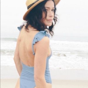 MANDALYNN Stans One-Piece